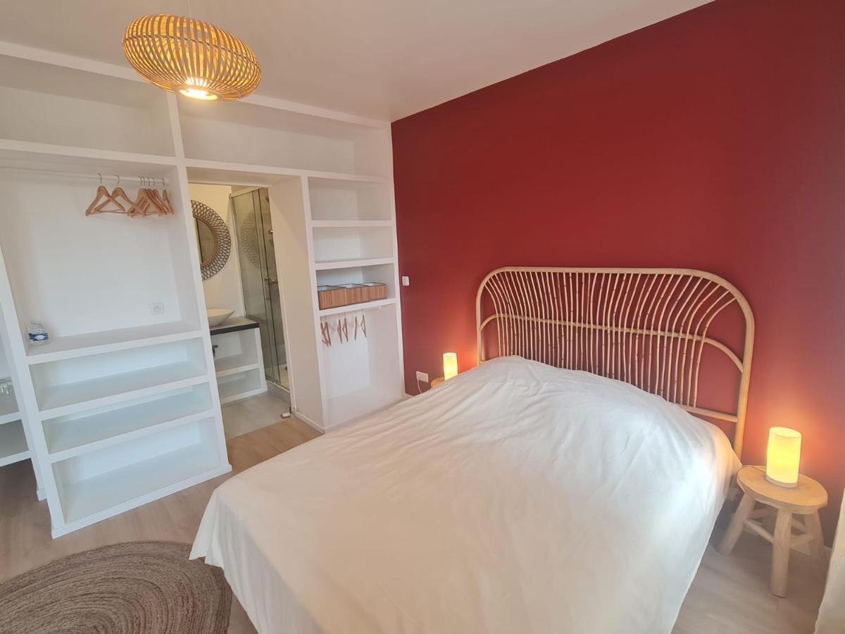 Le Saint Christophe - Mairie D'aubervilliers Ligne 12 Guest house Aubervilliers